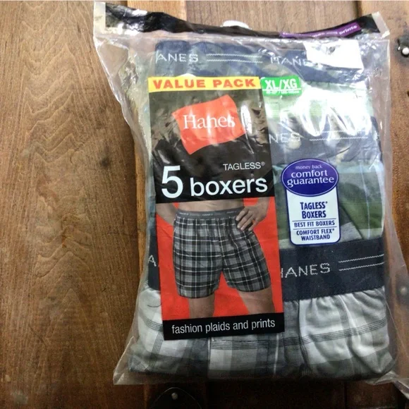 Hanes Men's Tagless Boxers - Various colors - Picture 1 of 3